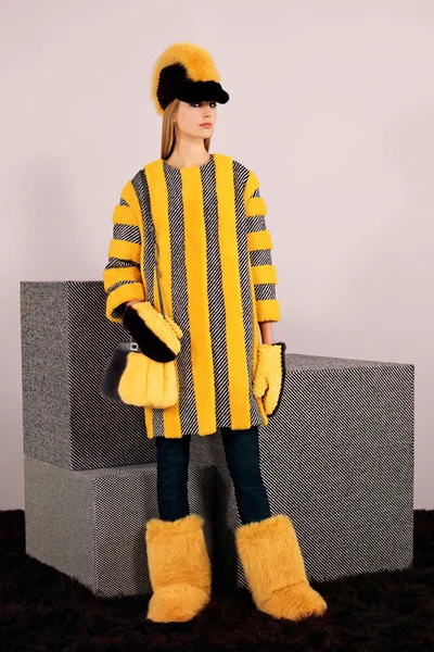 Look 19